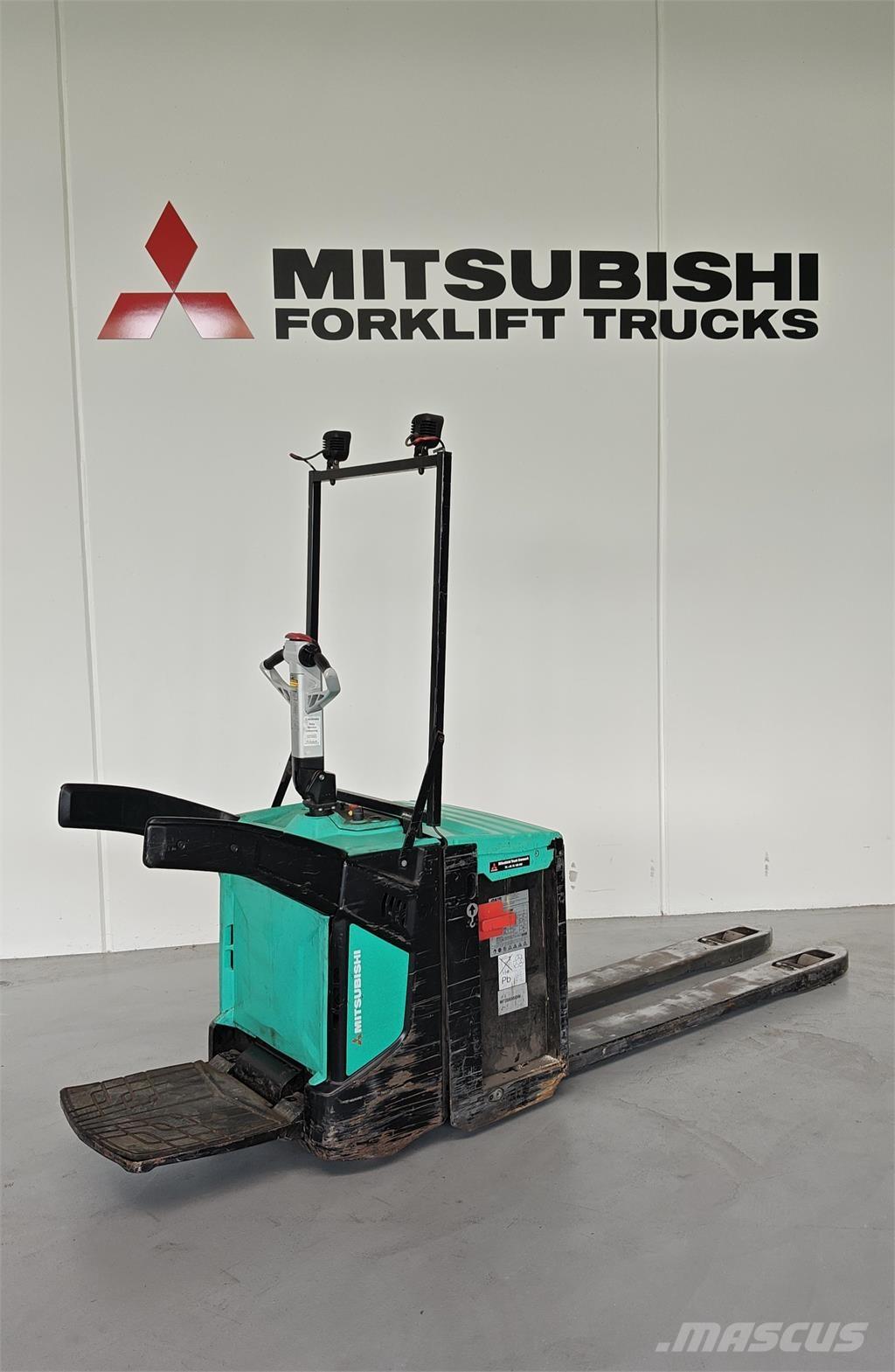 Mitsubishi PBV20N2 Camioane cu platforma