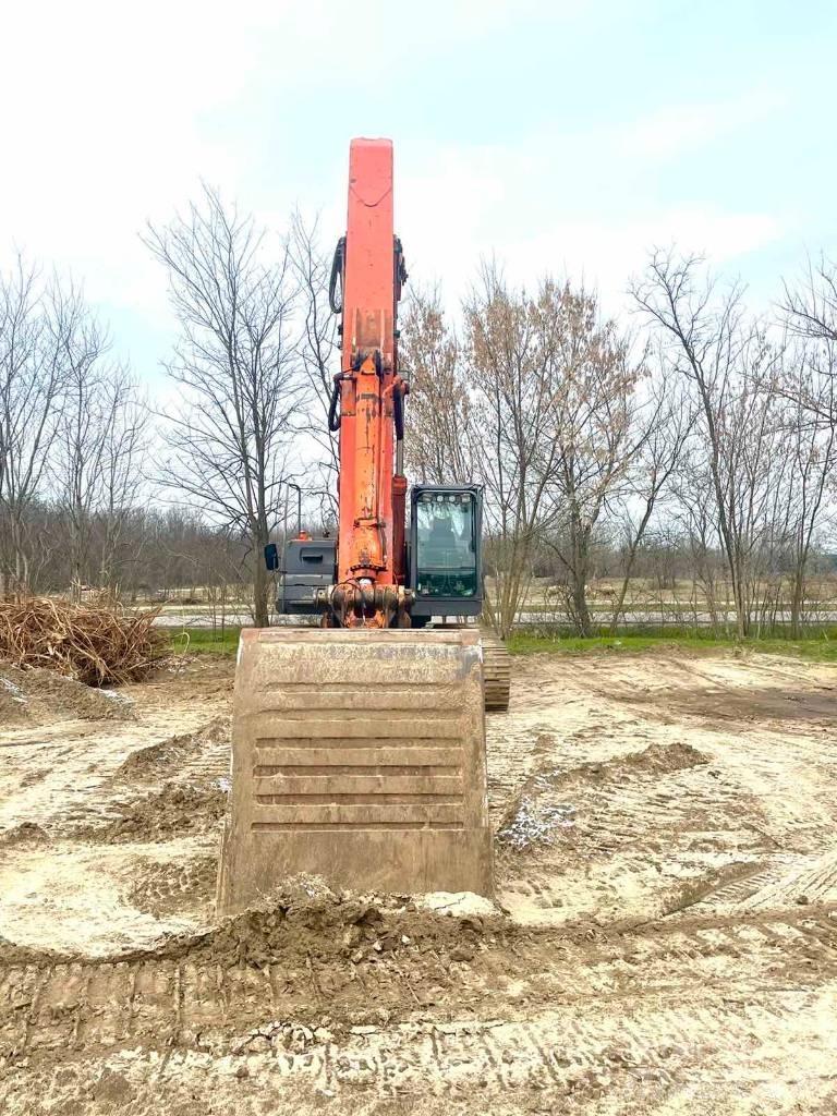 Hitachi ZX 350 LC-3 Excavatoare pe șenile
