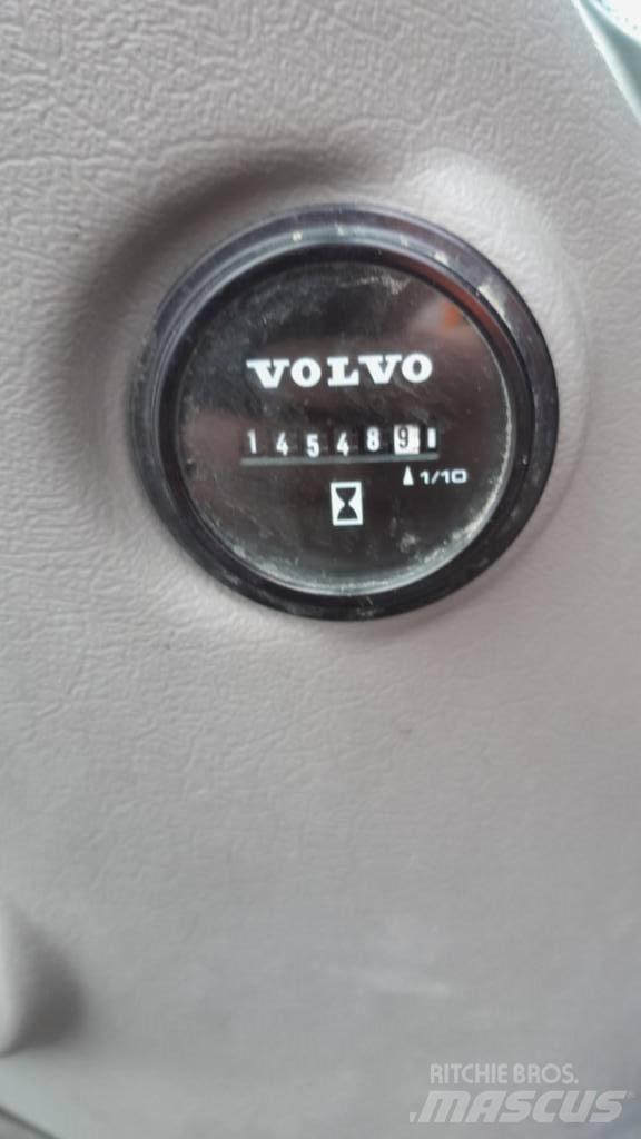 Volvo EC 300 D L Excavatoare pe șenile
