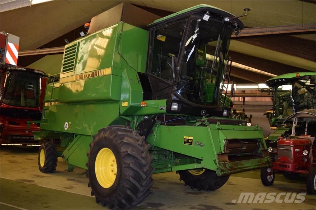 John Deere 1177 Combine de secerat
