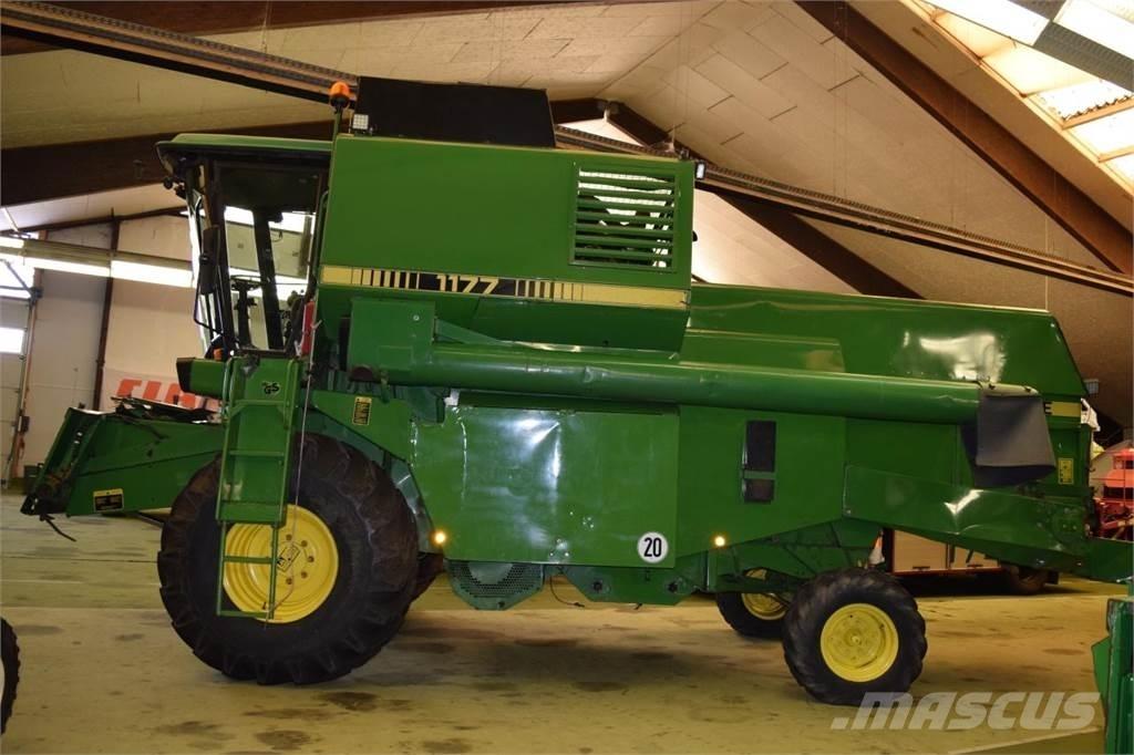 John Deere 1177 Combine de secerat