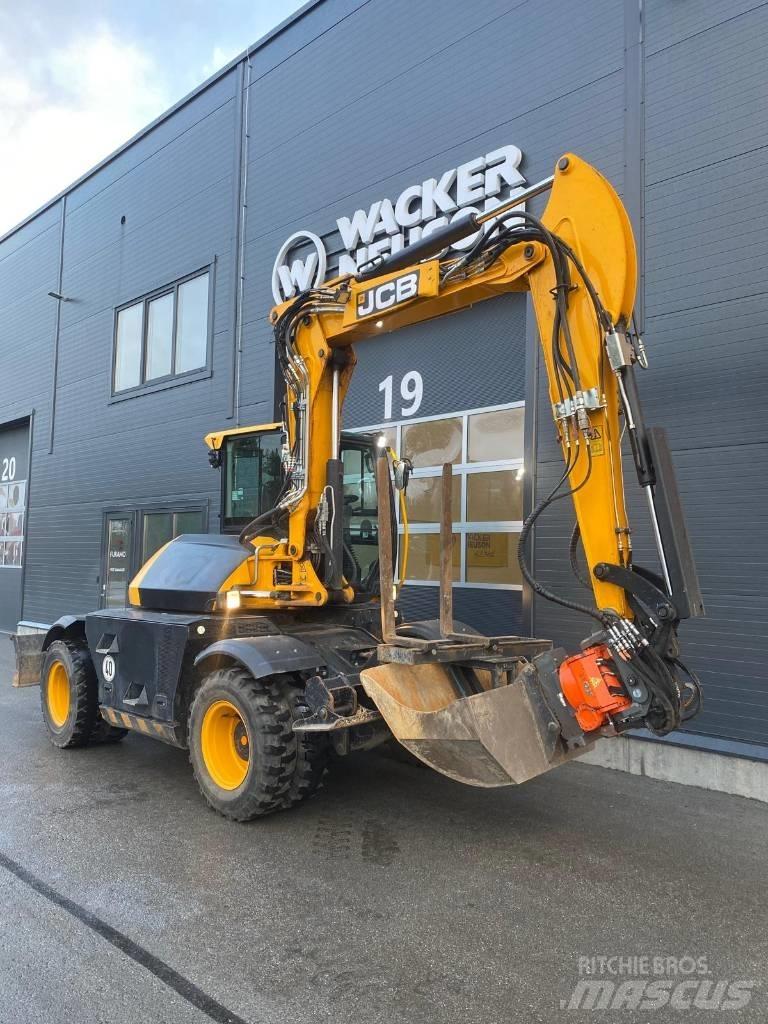 JCB 110 W Excavatoare cu roti