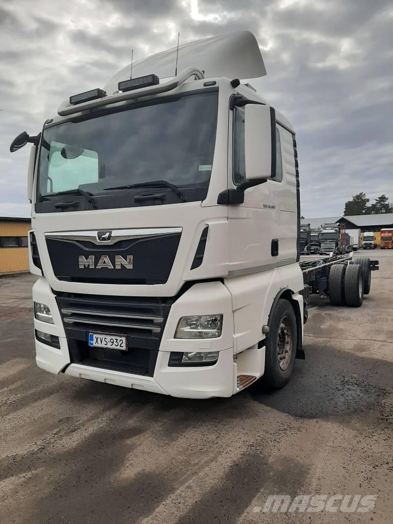 MAN TGX 26.500 Camion cabina sasiu