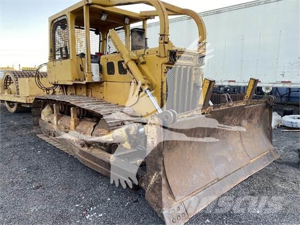 Komatsu D65E-6 Buldozere pe senile