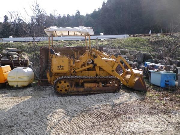 Komatsu D20S-3 Buldozere pe senile