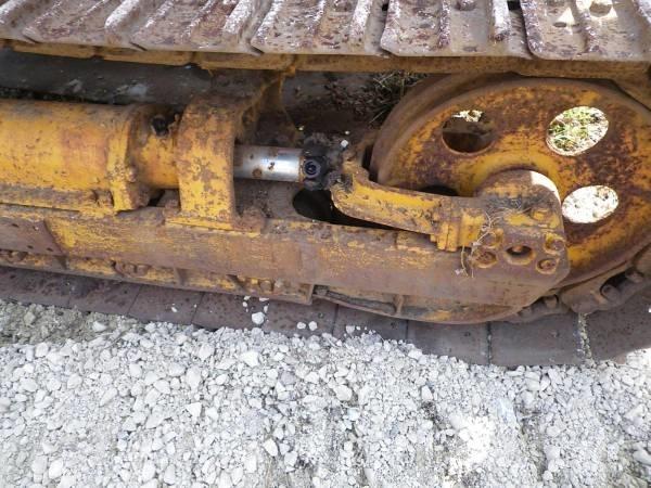 Komatsu D20S-3 Buldozere pe senile
