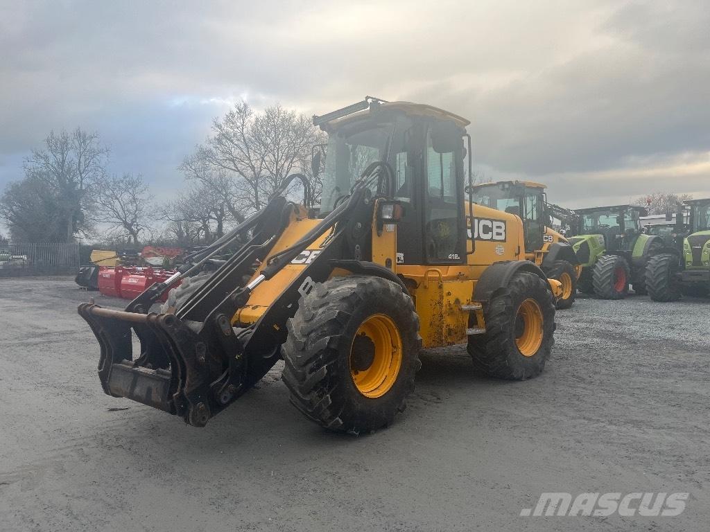 JCB 412 S Agri Incarcator pe pneuri