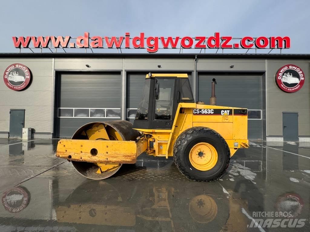 CAT CS 563 C Compactoare monocilindrice