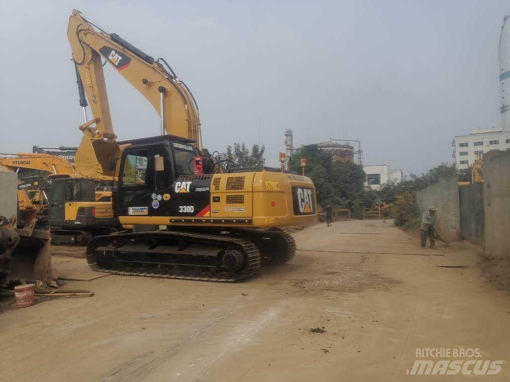 CAT 330 D Excavatoare pe șenile
