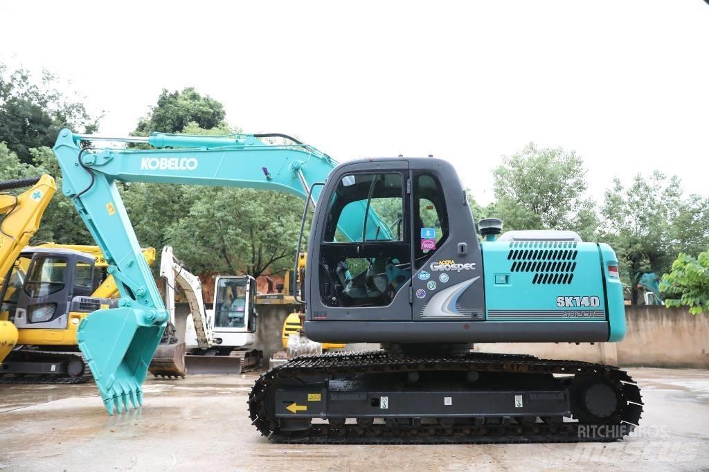 Kobelco SK 140 Excavatoare pe șenile
