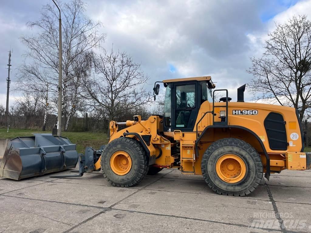 Hyundai HL 960 Incarcator pe pneuri