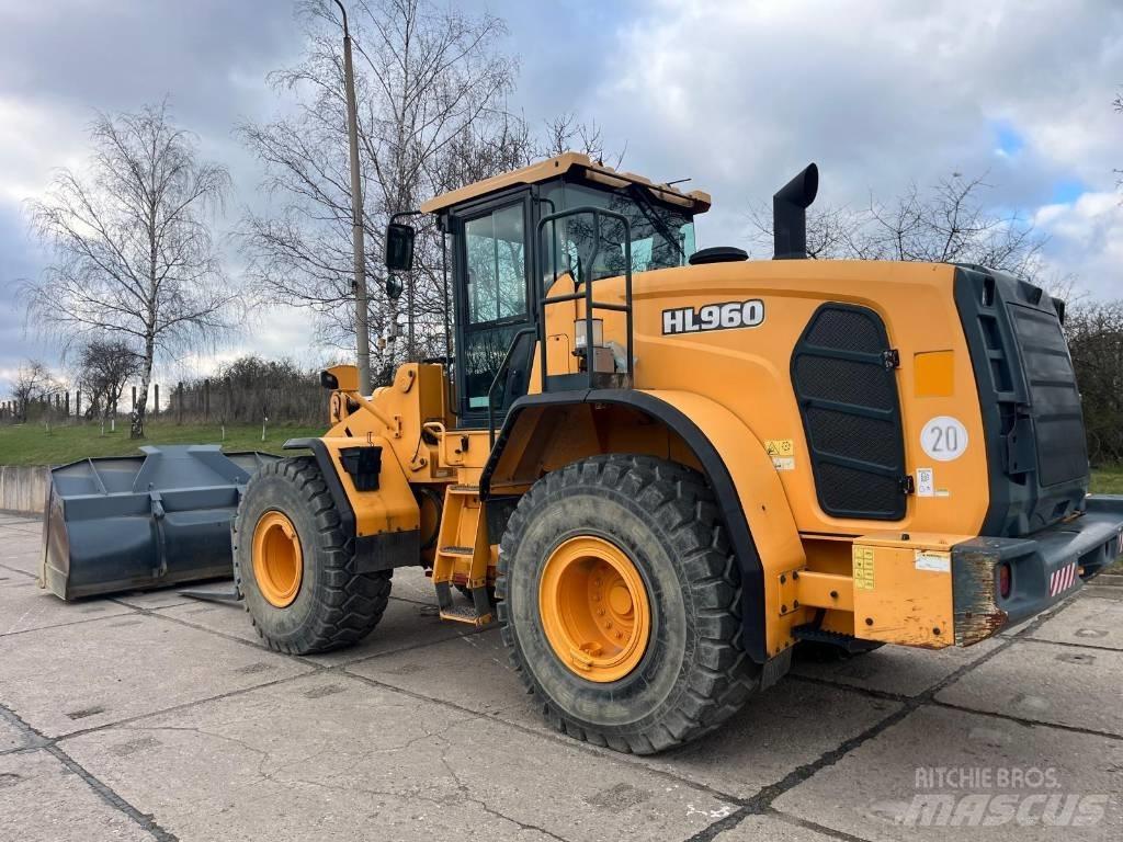 Hyundai HL 960 Incarcator pe pneuri