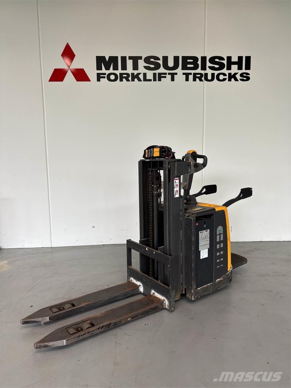 Atlet PSP160 Transpaleti autopropulsanti