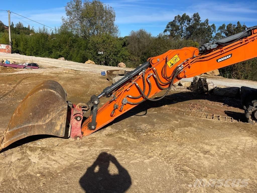 Doosan DX 140 LCR-5 Excavatoare pe șenile
