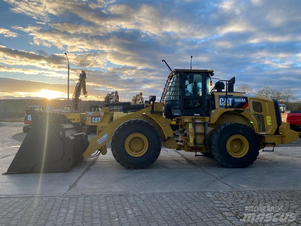 CAT 966 M Incarcator pe pneuri