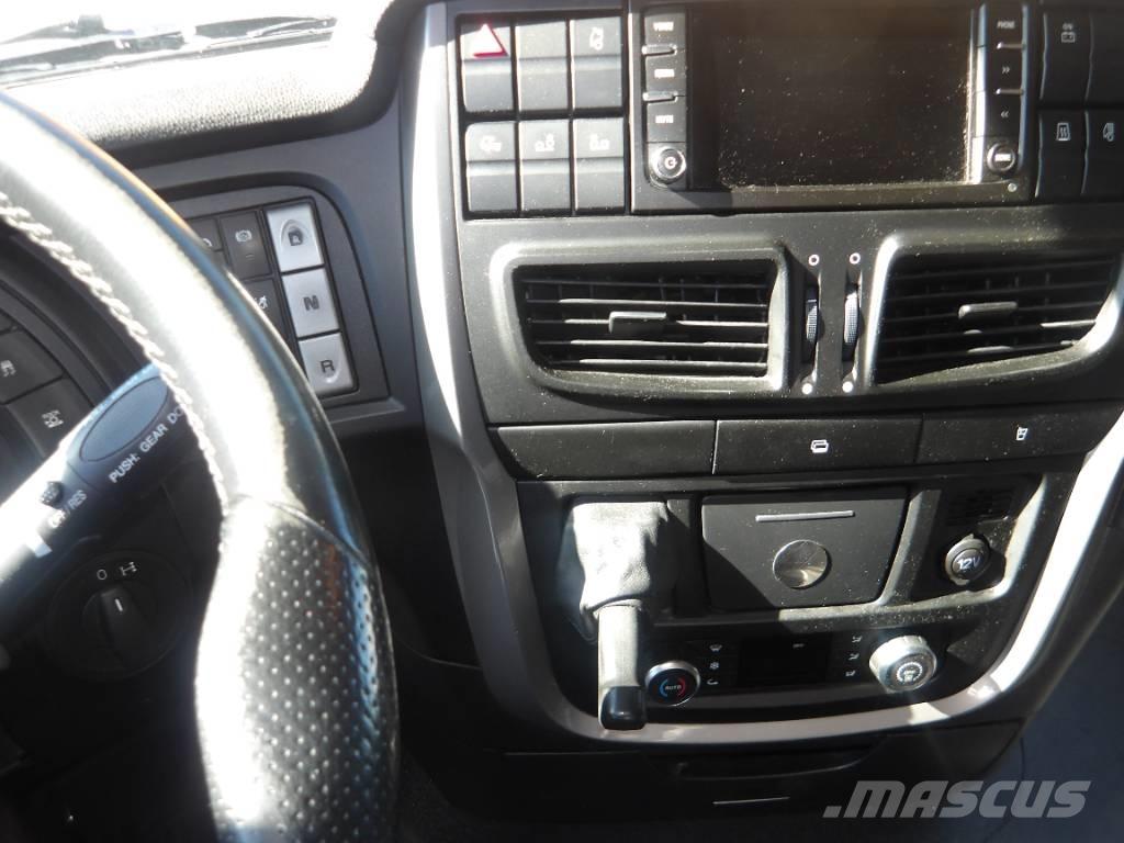 Iveco AS 440STX LNG Autotractoare