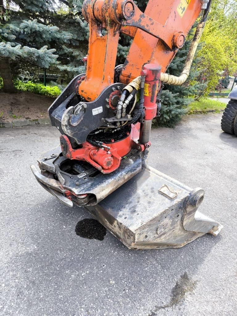 Hitachi ZX 140 W-3 Excavatoare cu roti