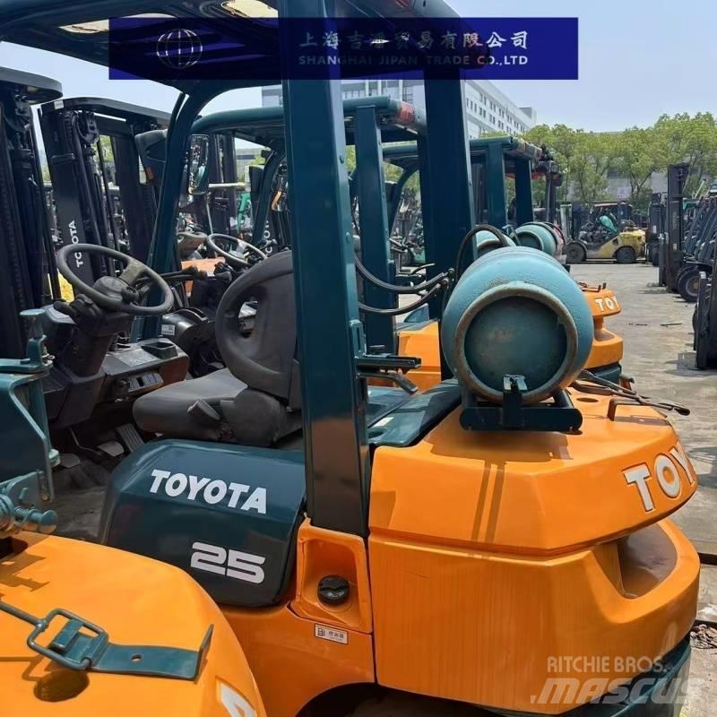 Toyota 25 Stivuitor diesel