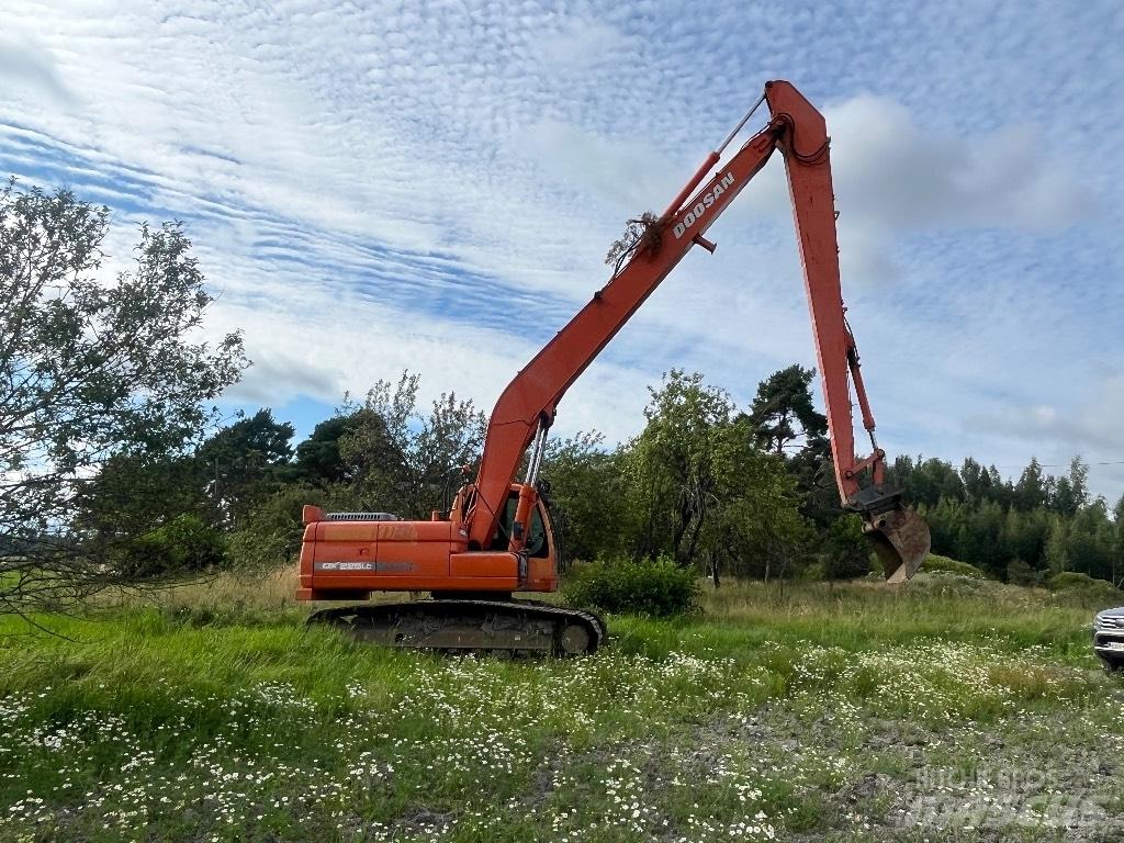 Doosan DX 225 LC Excavatoare cu brat lung