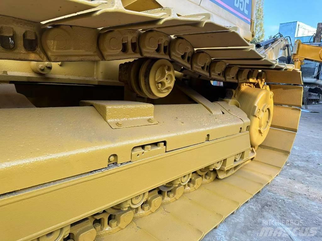 CAT D 5 C Buldozere pe senile