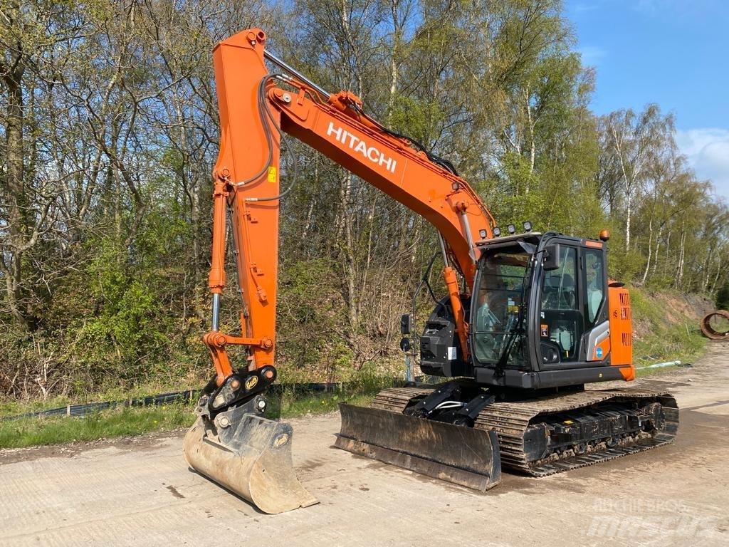 Hitachi ZX135USBL-7 Excavatoare pe șenile
