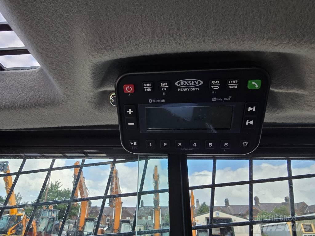 CASE TV450B Încarcatoare cu excavator