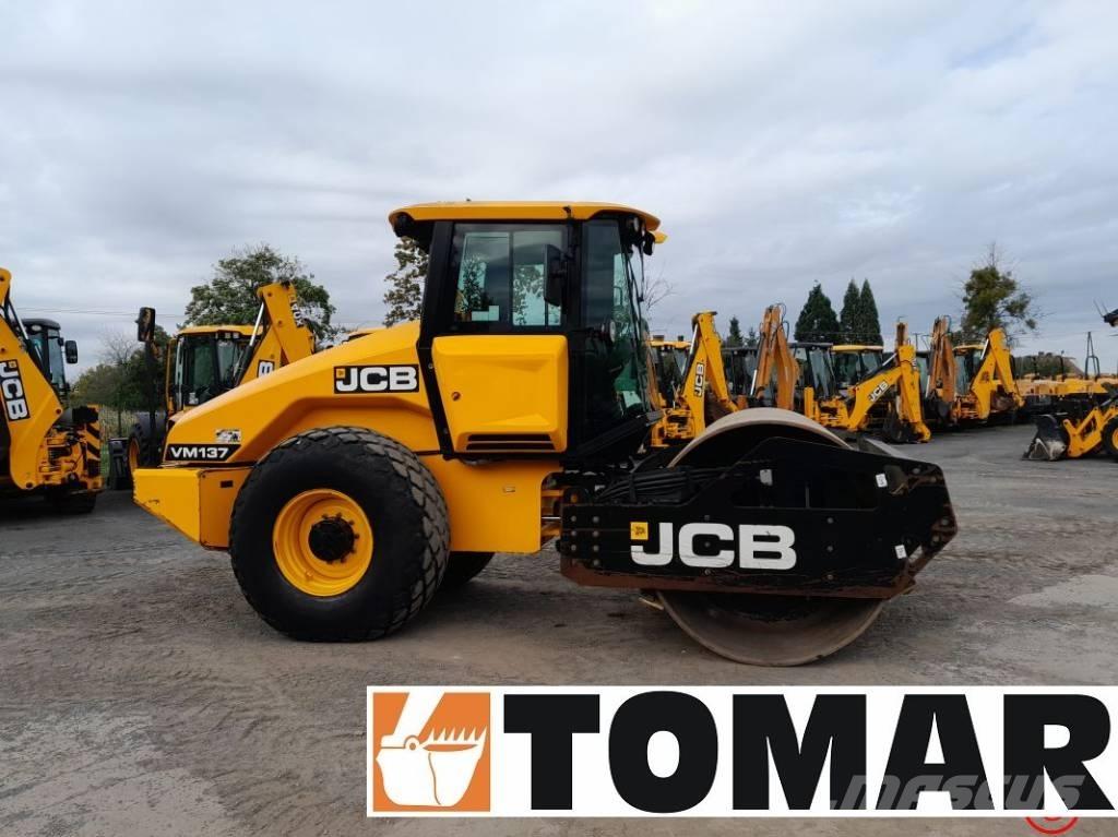 JCB Vibromax VM 137 Cilindri compactori dubli