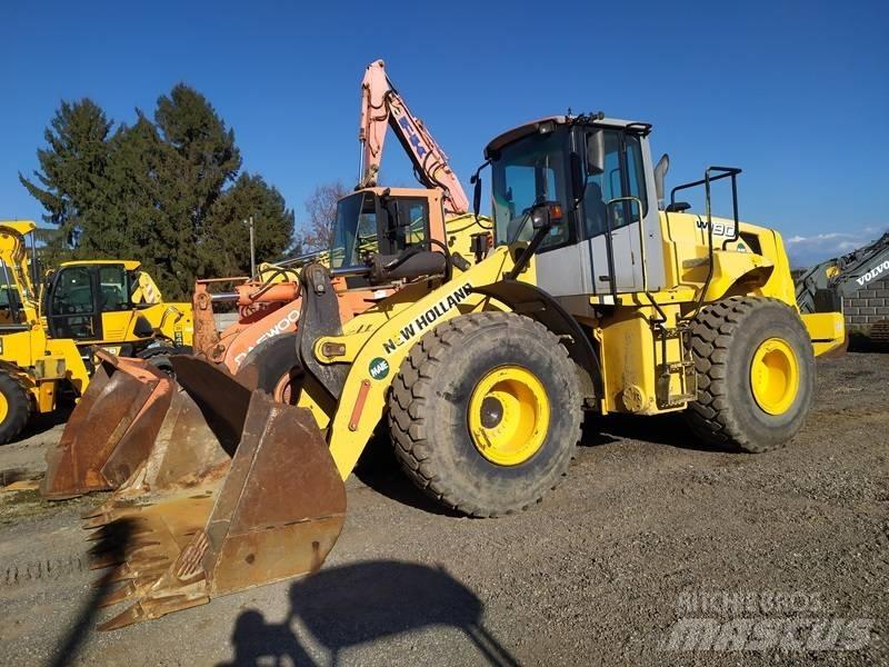 New Holland W 190 Incarcator pe pneuri