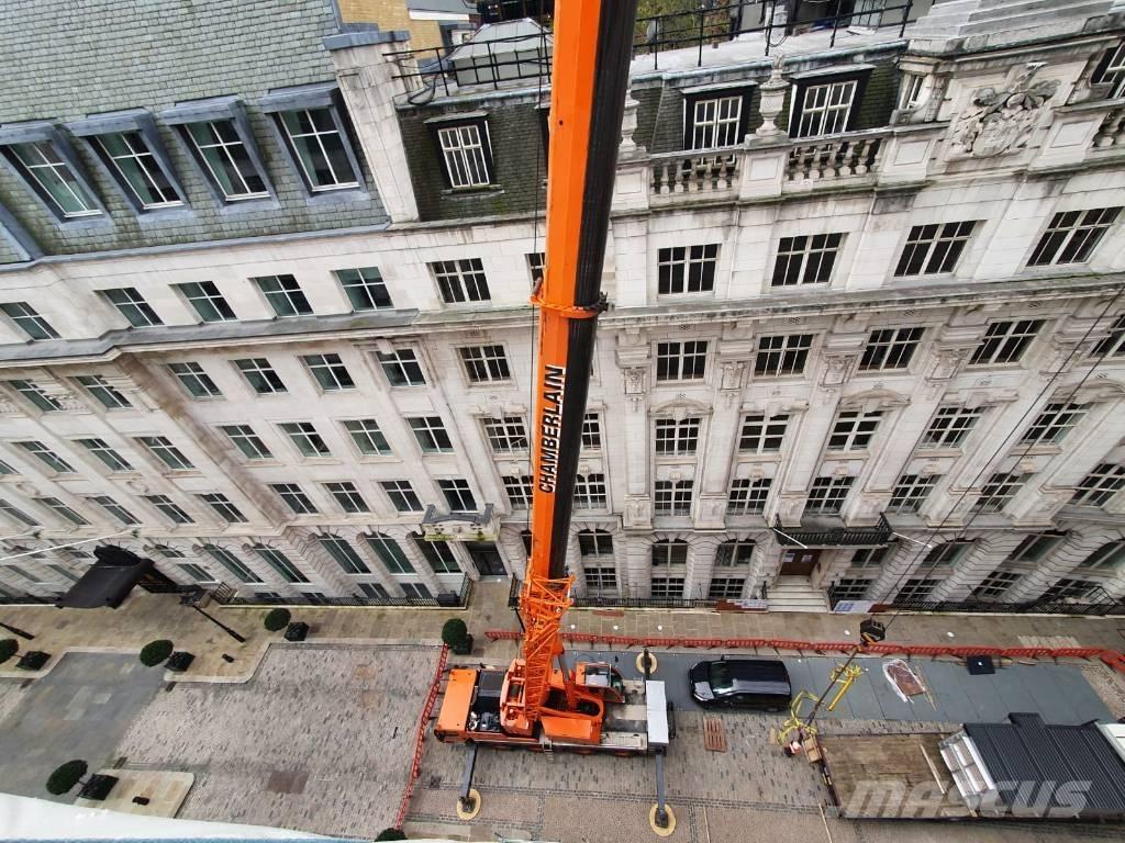 Liebherr LTM1070-4.2 Macara pentru orice teren