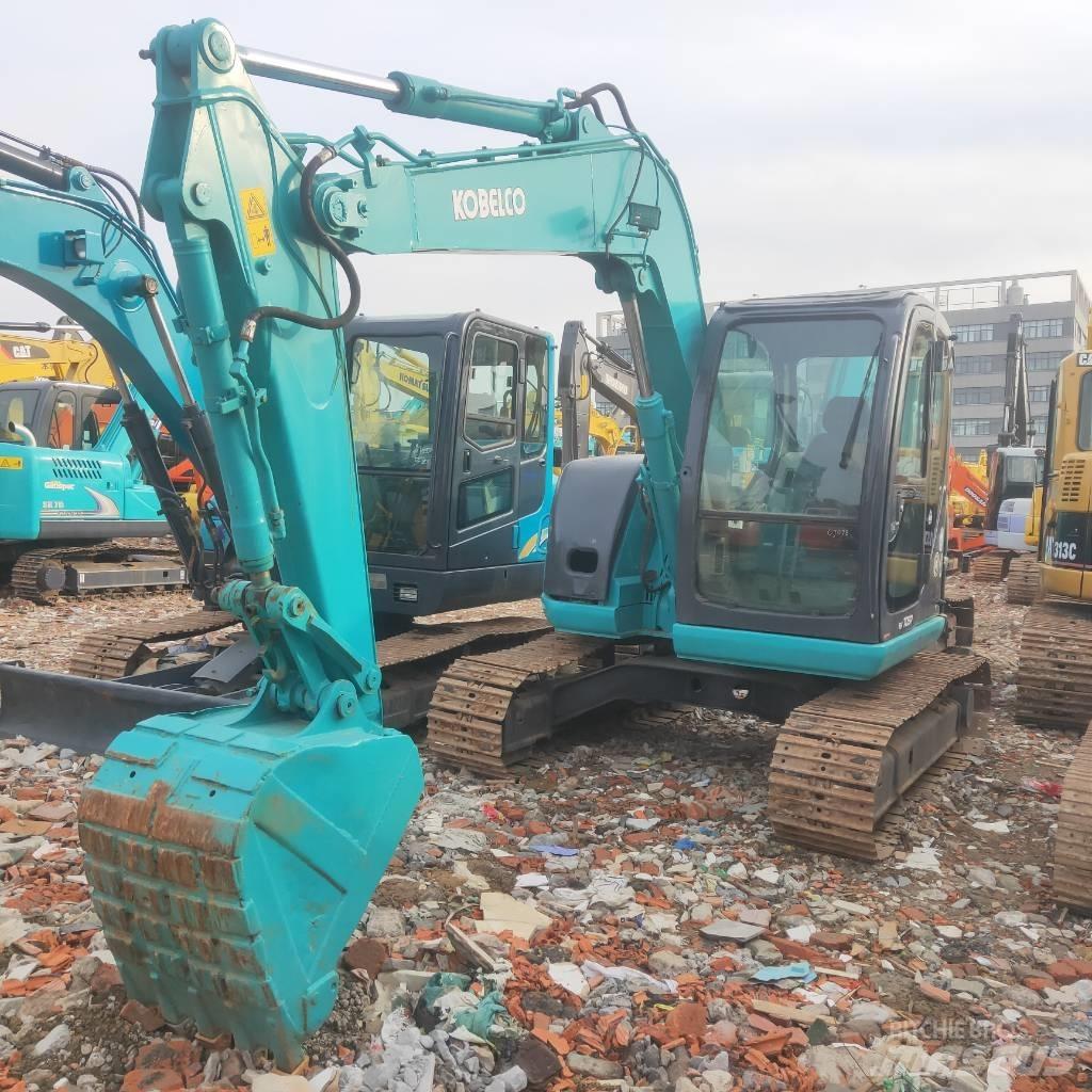 Kobelco SK 70 SR Excavatoare 7t - 12t