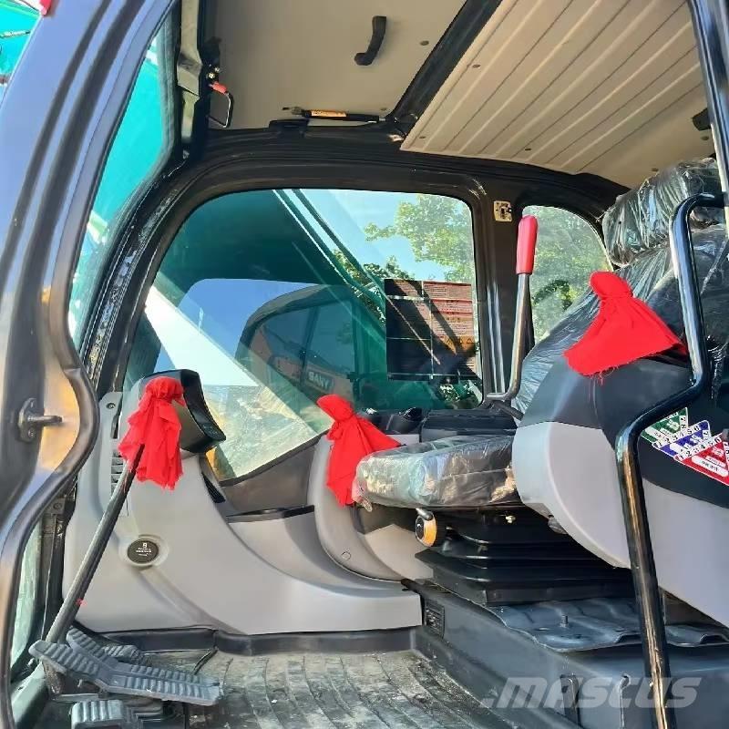 Kobelco SK 140 Excavatoare pe șenile
