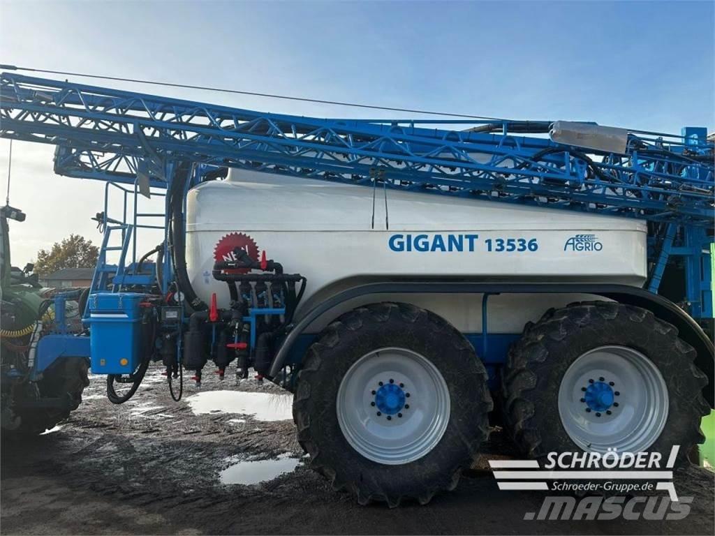 Agrio GIGANT 13500 Tractoare agricole sprayers