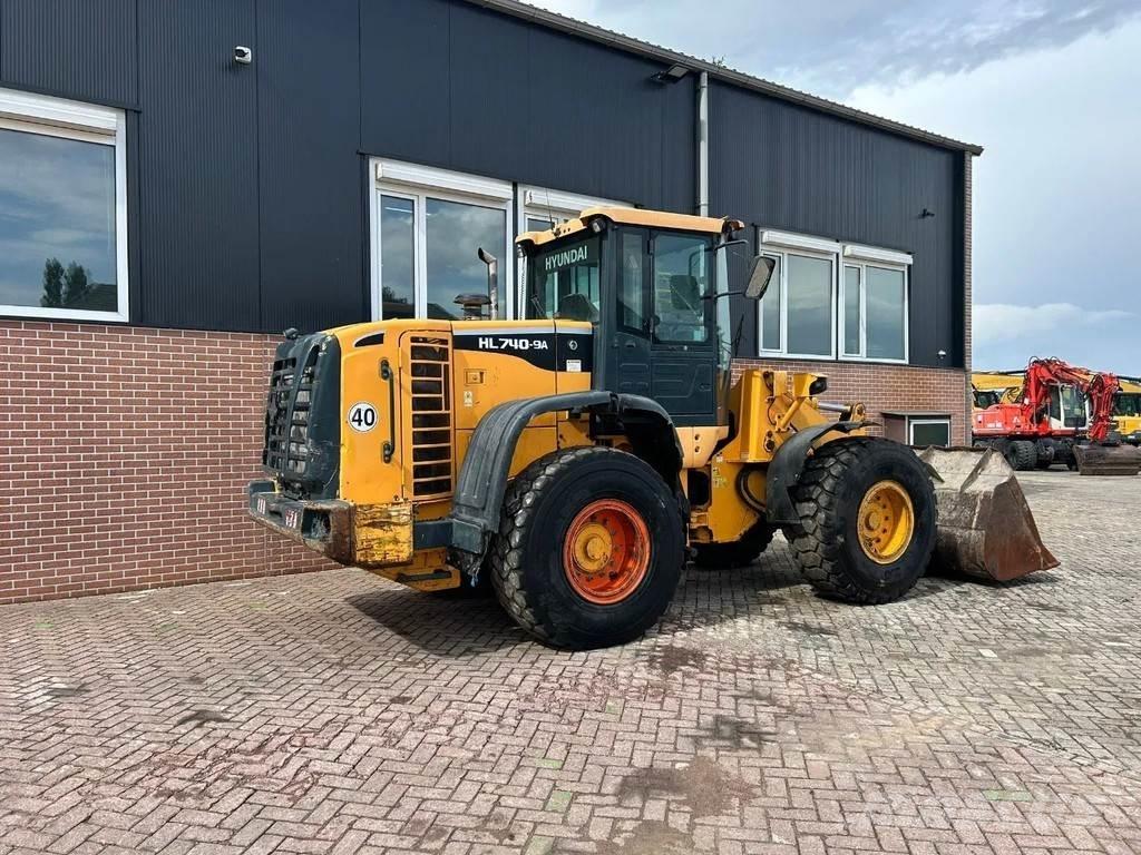 Hyundai HL 740-9A Incarcator pe pneuri