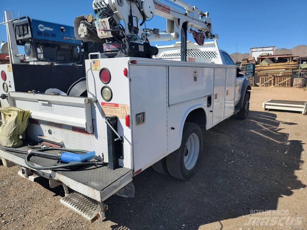 Ford F 550 XL Municipal/vehicul cu uz general