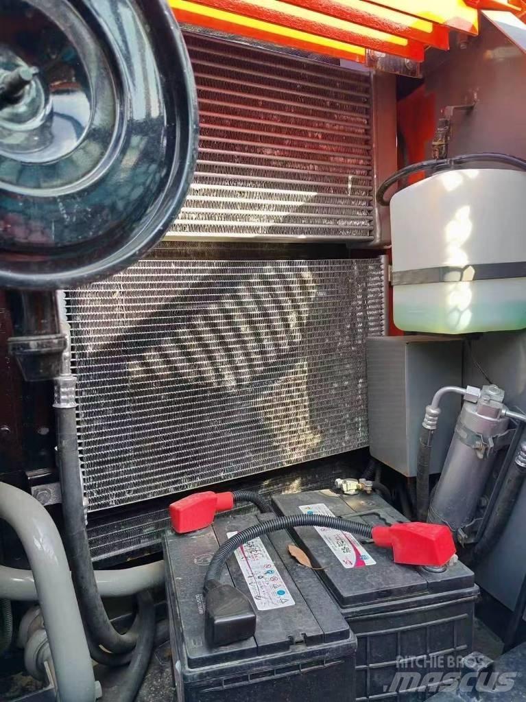 Hitachi ZX 120 Excavatoare pe șenile
