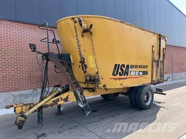  USA 850CF Mixere furaje