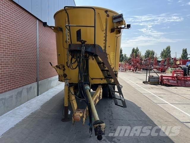  USA 850CF Mixere furaje