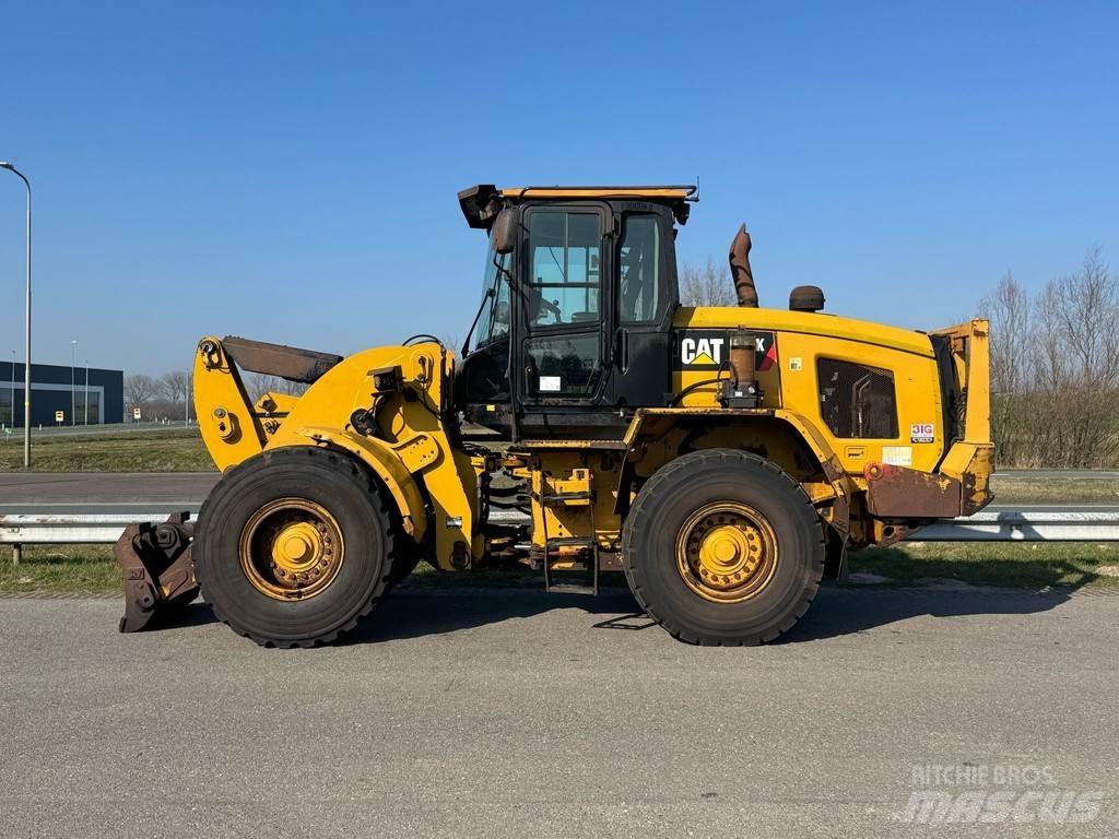 CAT 938K Incarcator pe pneuri