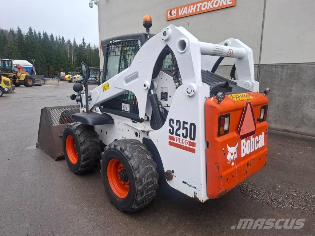 Bobcat S 250 Mini incarcator
