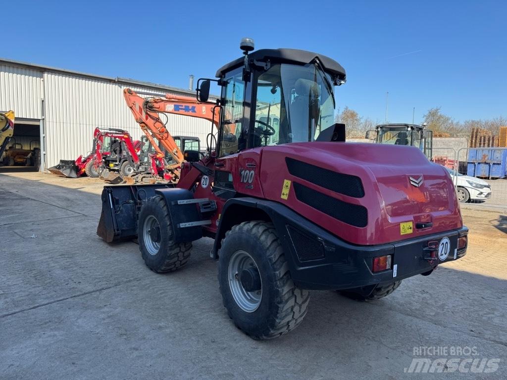 Yanmar V100 (00757) Incarcator pe pneuri