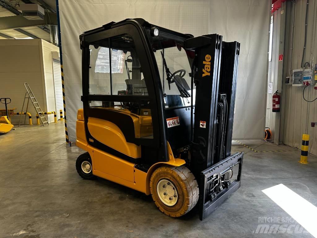 Yale ERP35VL Stivuitor electric