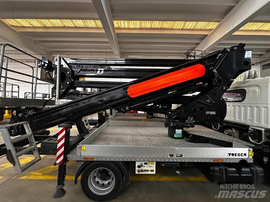 Socage 28 metri Platforme aeriene montate pe camion