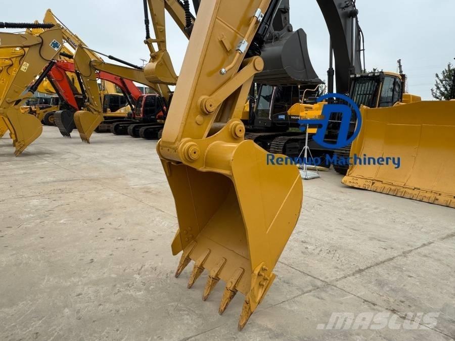CAT 320D2 Excavatoare pe șenile
