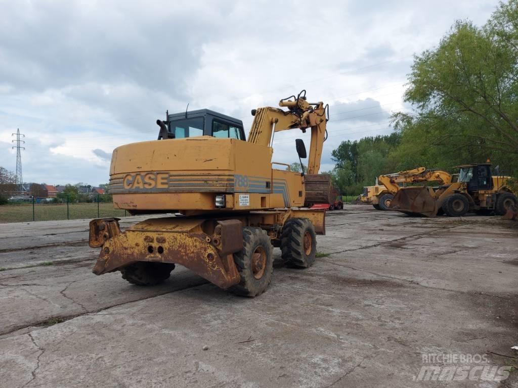 CASE 788 Excavatoare cu roti