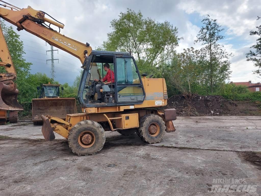 CASE 788 Excavatoare cu roti