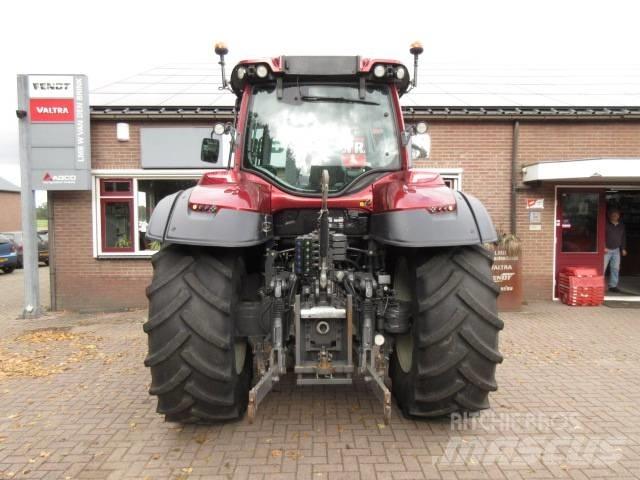 Valtra T154 VERSU Tractoare