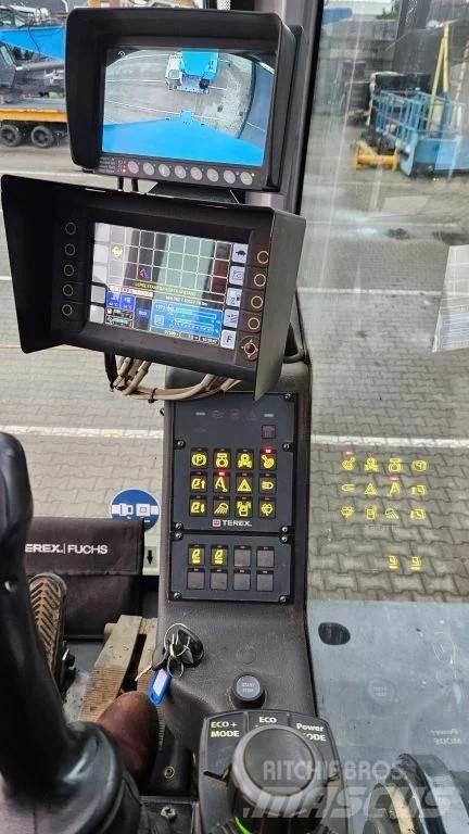 Fuchs MHL360 Paleta de manipulare