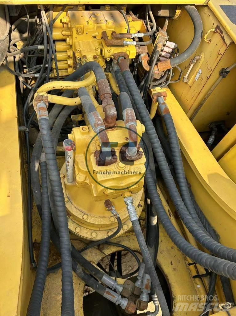 Komatsu PC 360 Excavatoare pe șenile
