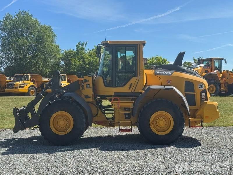 Volvo L 90 H Incarcator pe pneuri