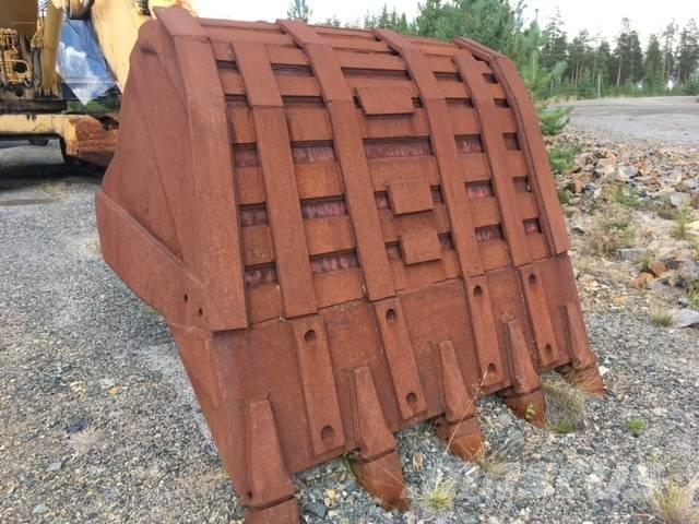 Komatsu PC 1000-1 Excavatoare pe șenile
